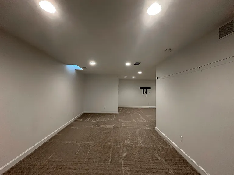 1555 Ruffner Ave — Photo 30
