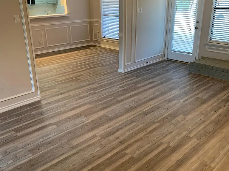 3923 White Oak Ct — Photo 2