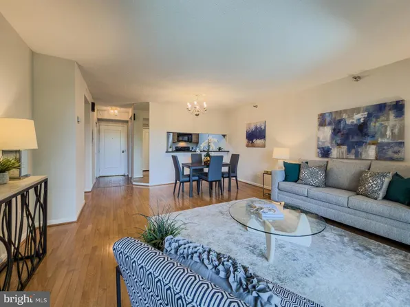 5800 Nicholson Ln #1-205, Rockville, MD 20852