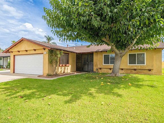 2nd image of 9771 Kaiser Ct