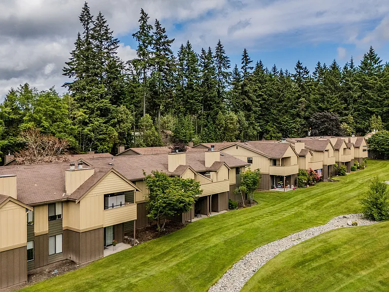 Extensively Landscaped Lawns and Courtyards