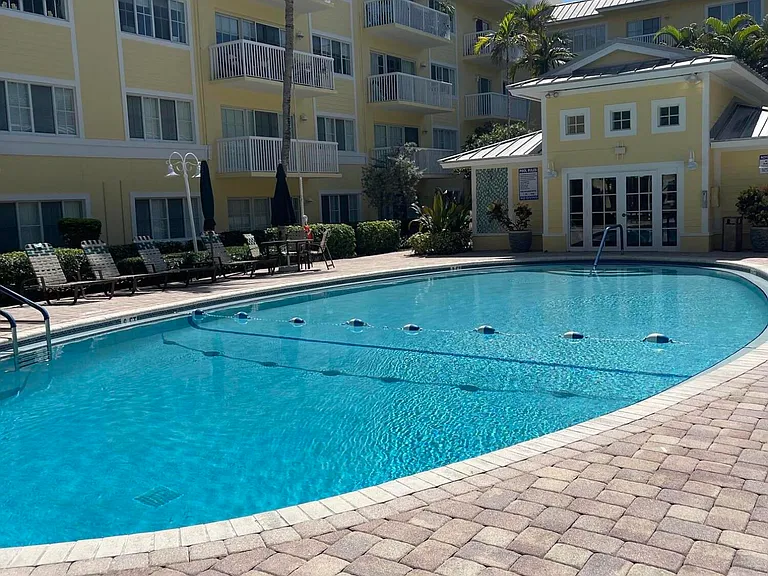 1515 E Broward Blvd #221 — Photo 21