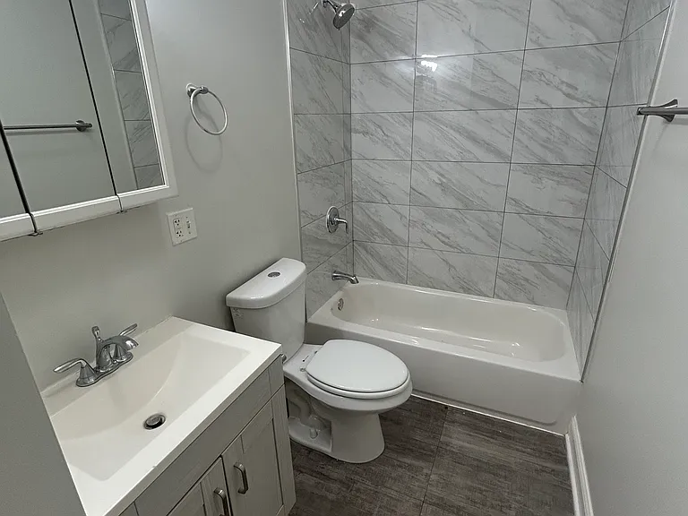 49 E 74th St #2 — Photo 8