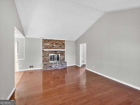 3rd image of 556 Roy Huie Rd
