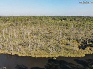 1 Alaqua Cove Rd, Freeport, FL 32439