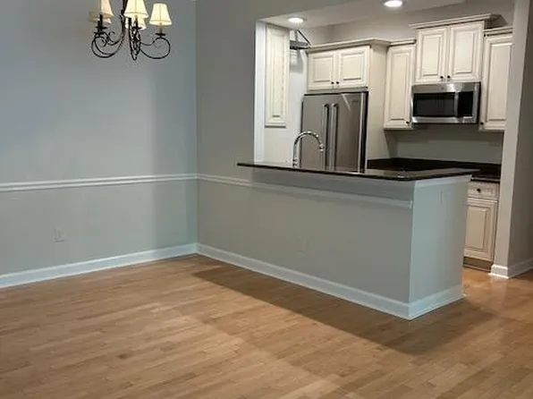 10820 Antigua Ter APT 103, North Bethesda, MD 20852