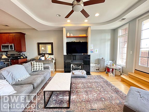2nd image of 2734 N Wolcott Ave APT 203