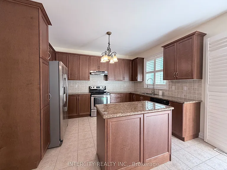 655 Davos Rd — Photo 15
