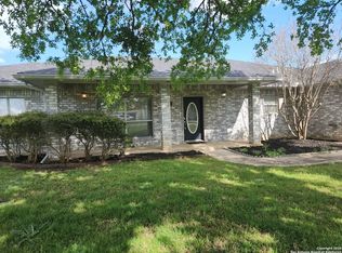 378 Wood View Cir, Bandera, TX 78003