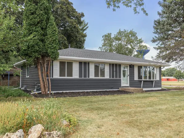 1401 Dayton Ave, Saint Paul Park, MN 55071