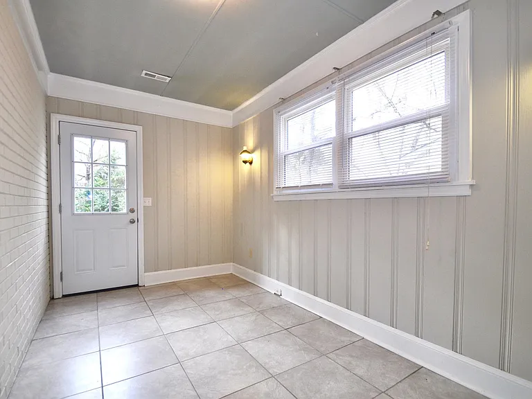 mudroom
