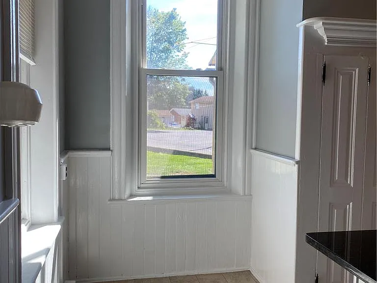 24 W Main St #1 — Photo 9