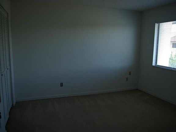 4th image of 285 Corona Ave