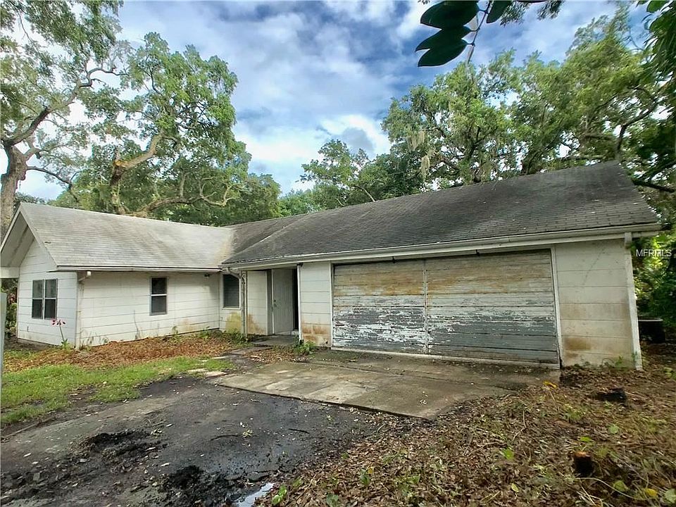 1st image of 2672 Brae Burn Dr
