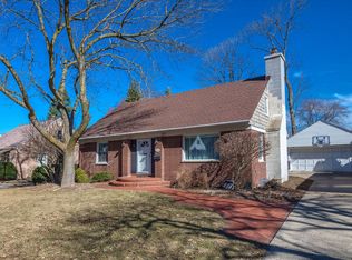 530 N 104th St, Wauwatosa, WI 53226
