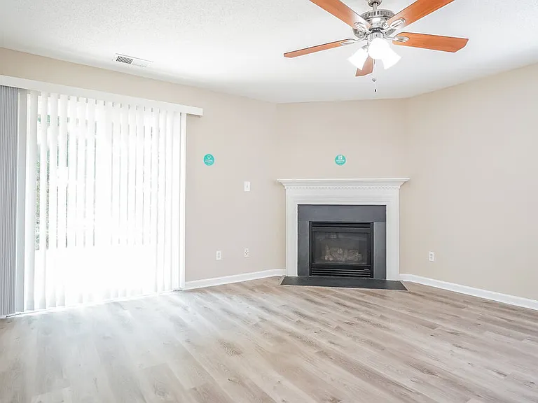 70 Brookhaven Dr — Photo 5