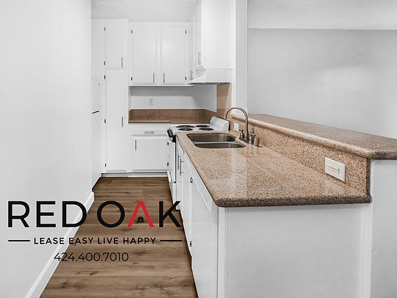 2nd image of 1545 1/2 N Bronson Ave #109
