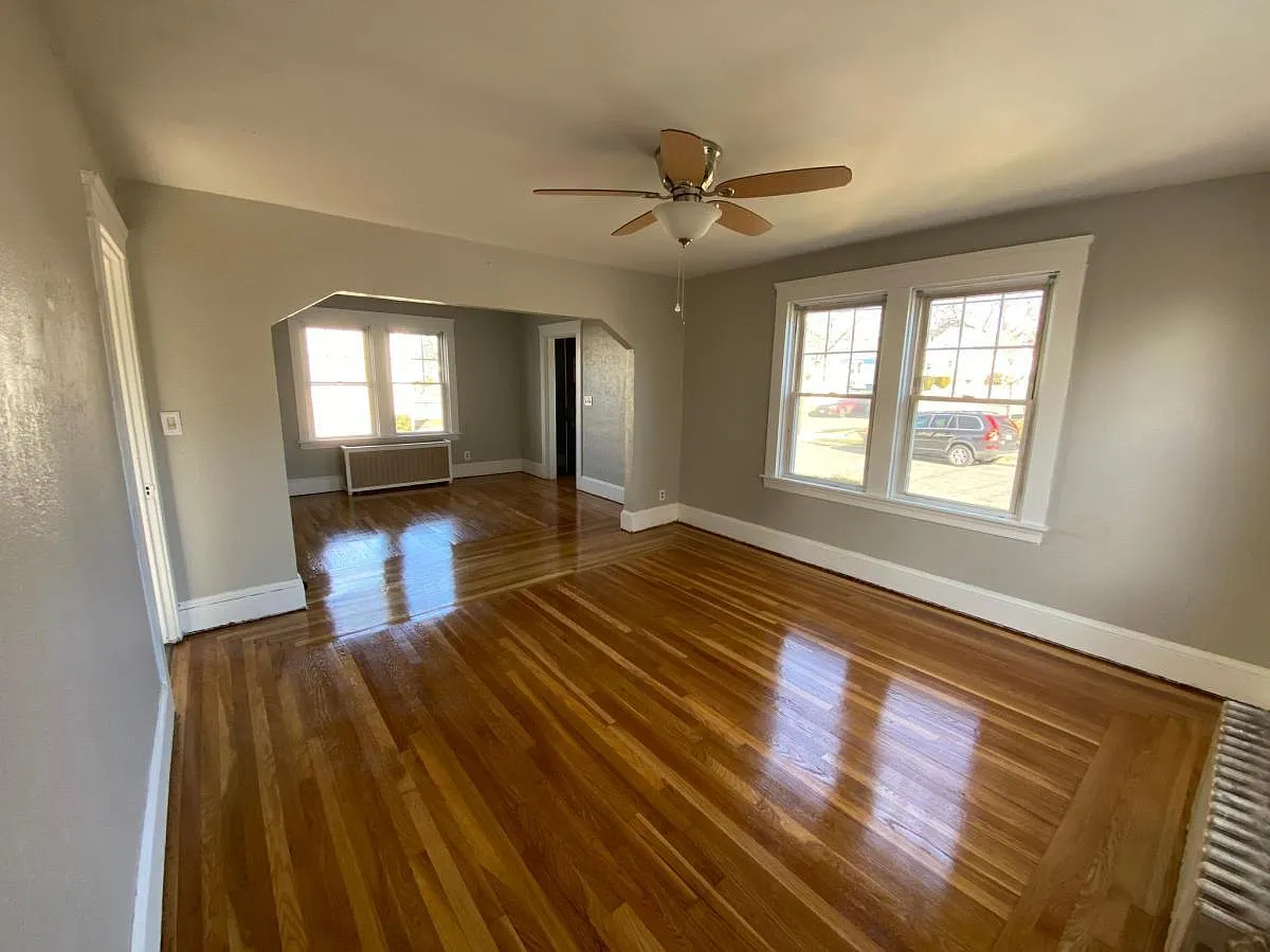 434 Sharon St — Photo 3