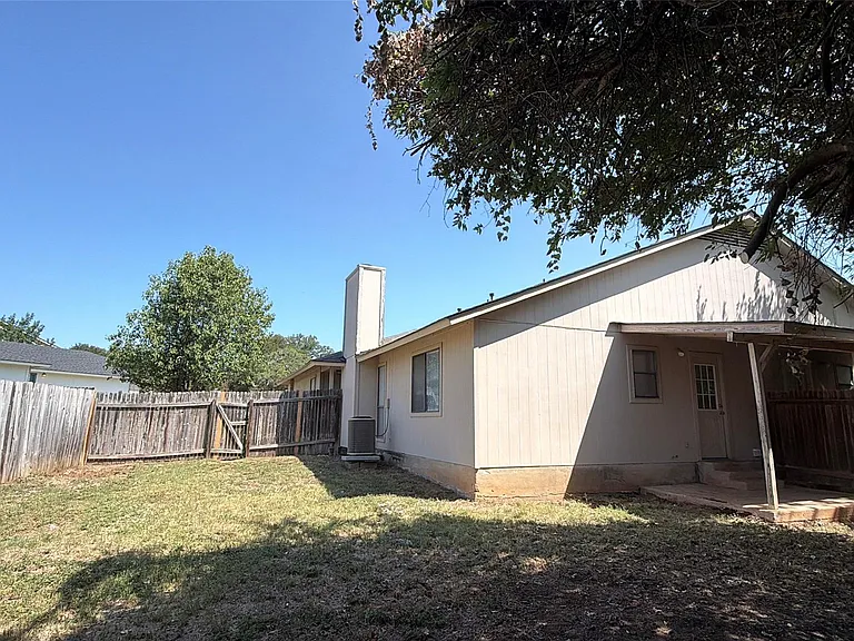 2301 Whitlow Cv — Photo 30