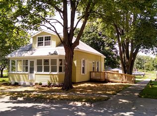 300 W Madison St, New London, IA 52645
