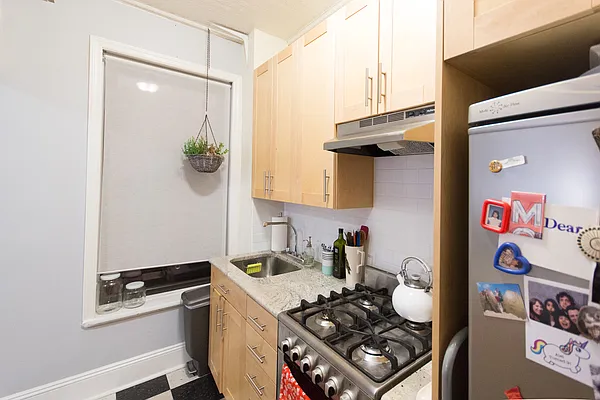 Rented by Twyford Real Estate | media 27