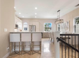 52 Via Floresta Dr, Boca Raton, FL 33487