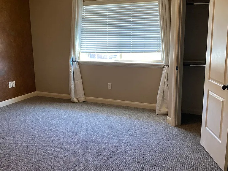 370 W 1425 N #40 — Photo 7