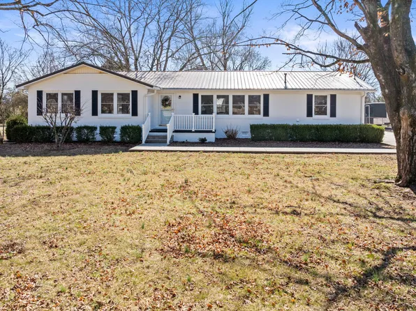 120 Bel Aire Dr, Winchester, TN 37398