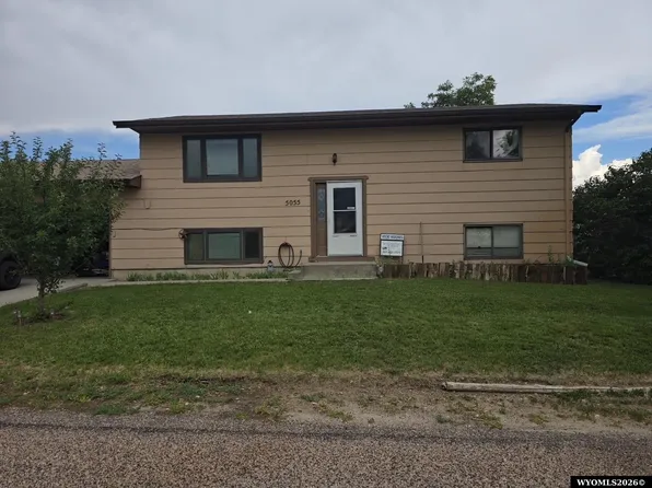 5055 Antelope Dr, Bar Nunn, WY 82601