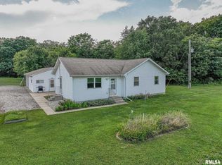 2539 Homestead Ln, Salem, IL 62881