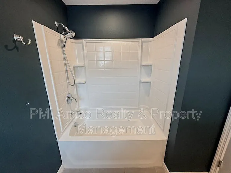 6334 Fairmont Ln — Photo 21