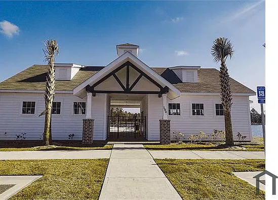 4 bed, 1774 sqft, $2,800 — Photo 2