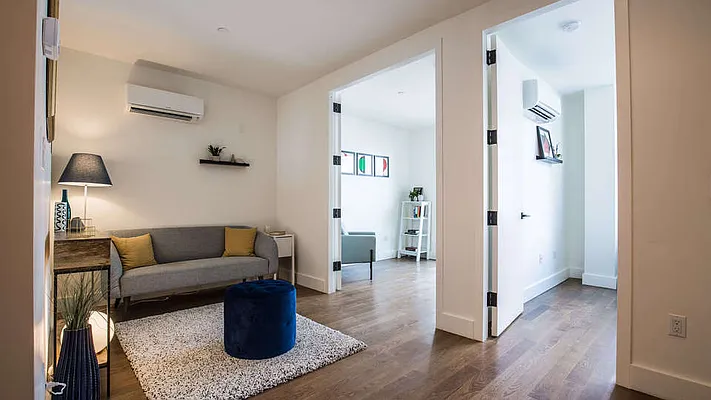 Rented by Nooklyn NYC LLC | media 17