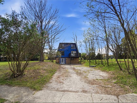 3rd image of 1424 Glen View Rd