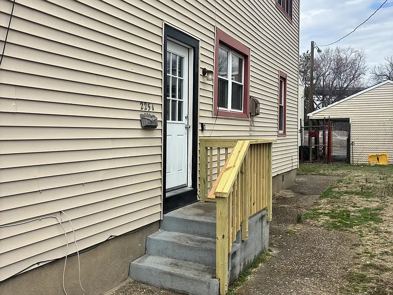 225 Essex St #A — Photo 1