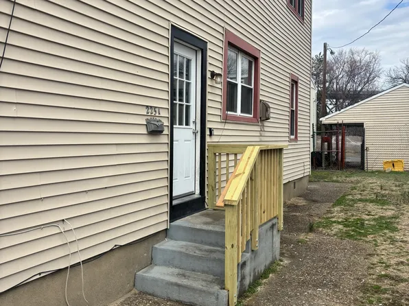 225 Essex St #A, Gloucester City, NJ 08030