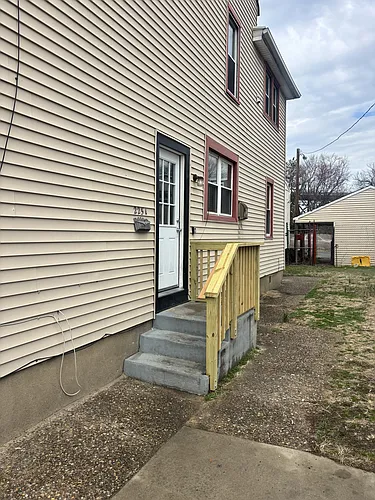 225 Essex St #A Photo 1