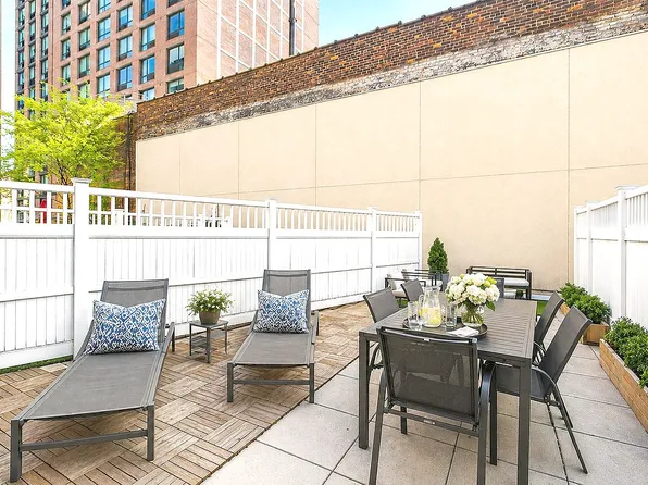 444 W 19th St APT 203, New York, NY 10011