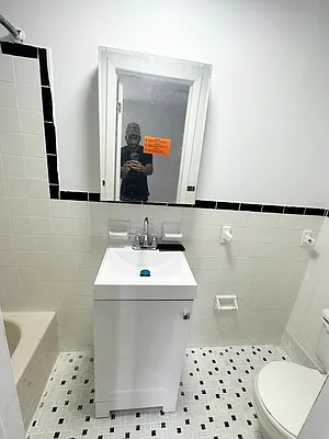 Rented by Lafayette Management LLC | media 5