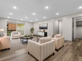 1160A102 S Main St, Middletown, CT