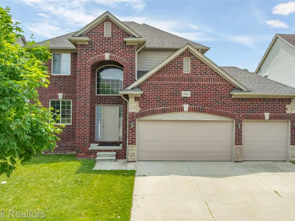 5142 Trailwood Ln, Warren, MI 48092