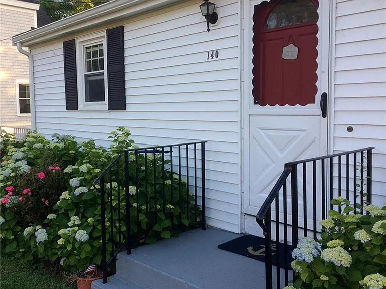 140 Renfrew Ave — Photo 13