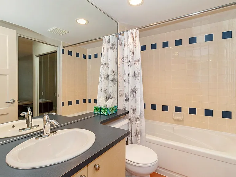 819 Hamilton St #403 — Photo 9