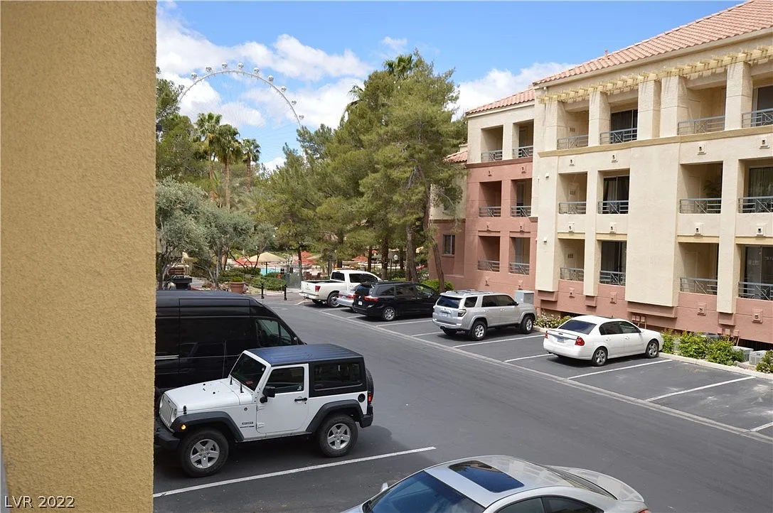 270 East Flamingo Road — Photo 1