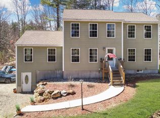 17 Hall Ter, Sanbornville, NH 03872