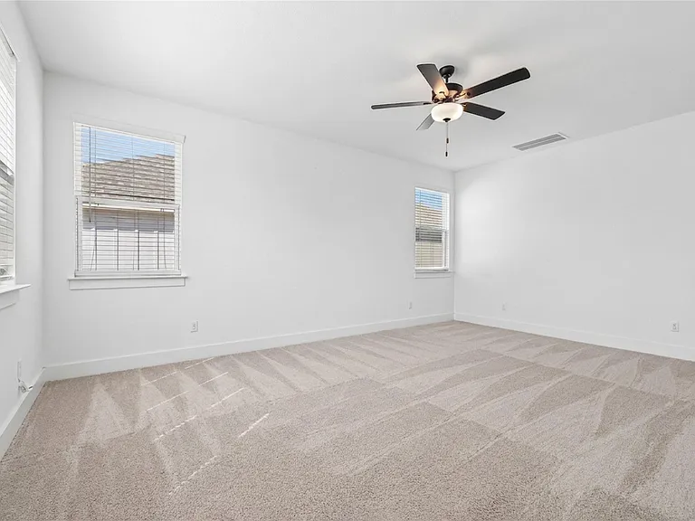 155 Sycamore Pines Ln — Photo 17