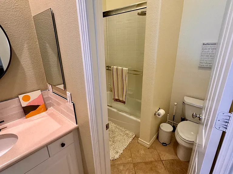 541 Lynwood Dr — Photo 5