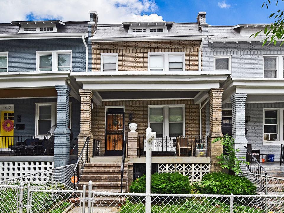 1st image of 1415 Orren St NE
