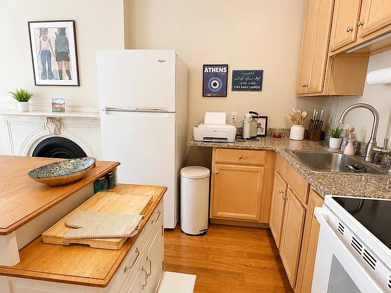109 Pembroke St #2 — Photo 6