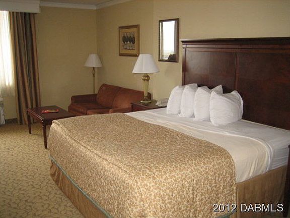 4th image of 600 Atlantic Ave #727